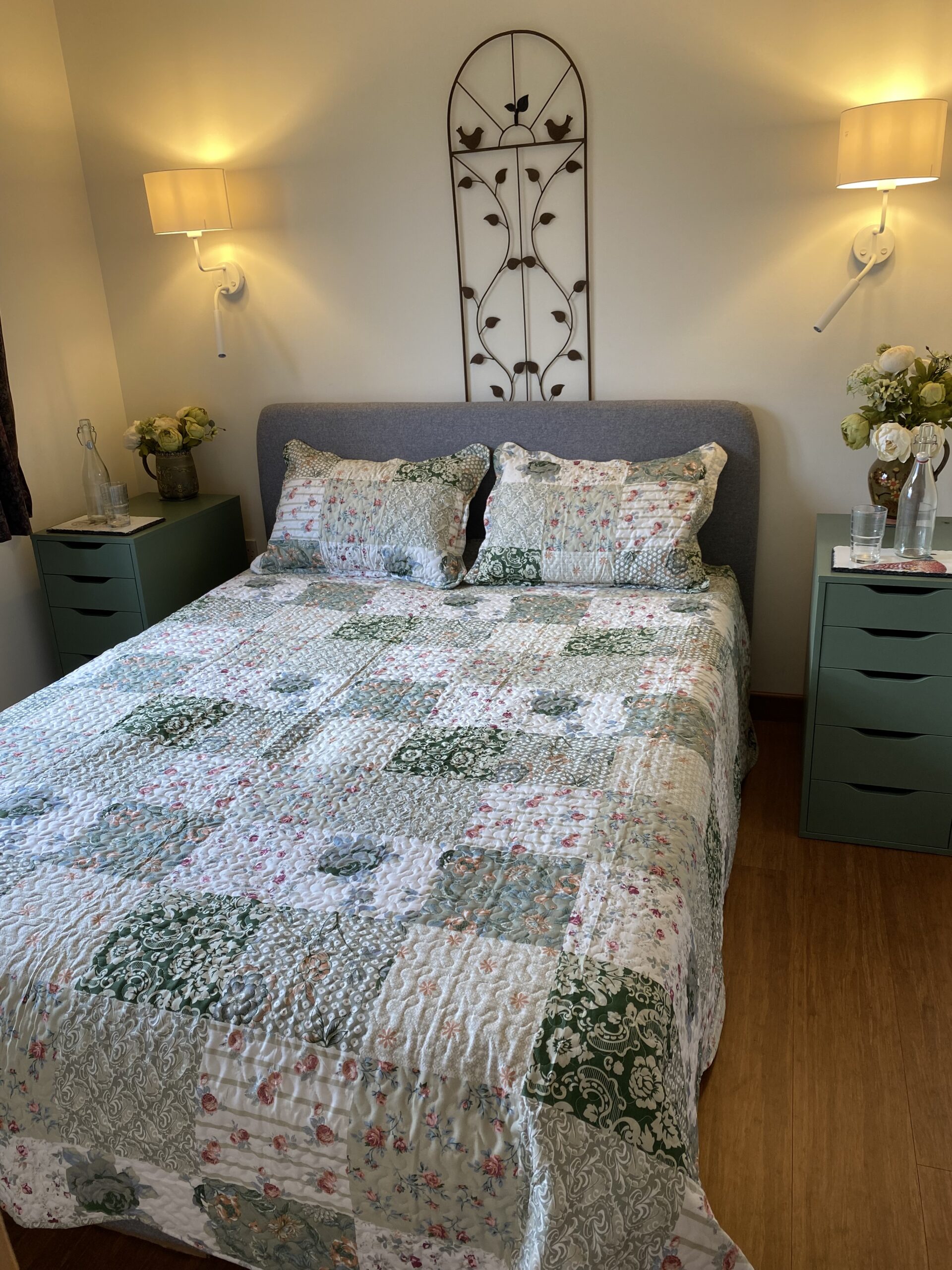 bearwood cabin bedroom 1